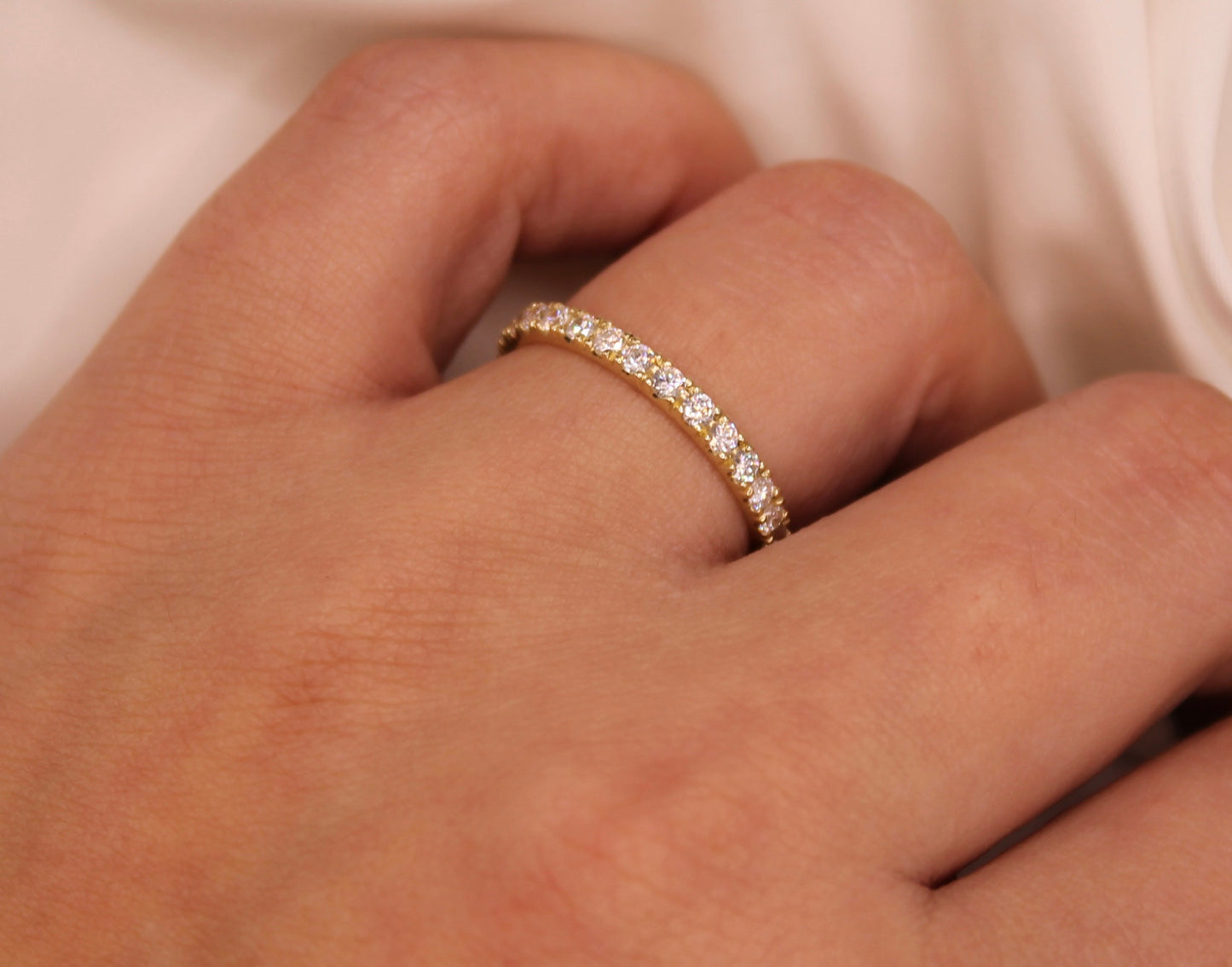 Half eternity ring lab-grown diamonds 14K