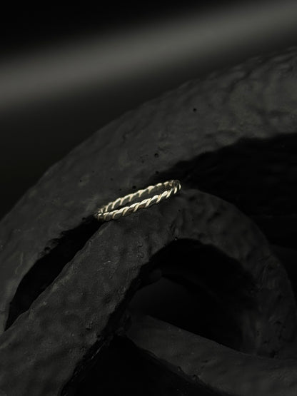 Zilveren twist ring