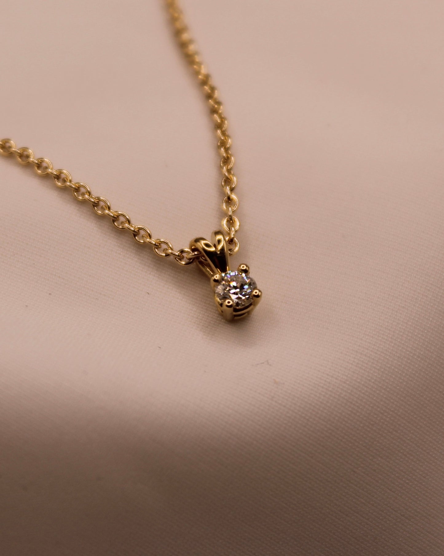 Diamant hangertje 0.1 ct 14K