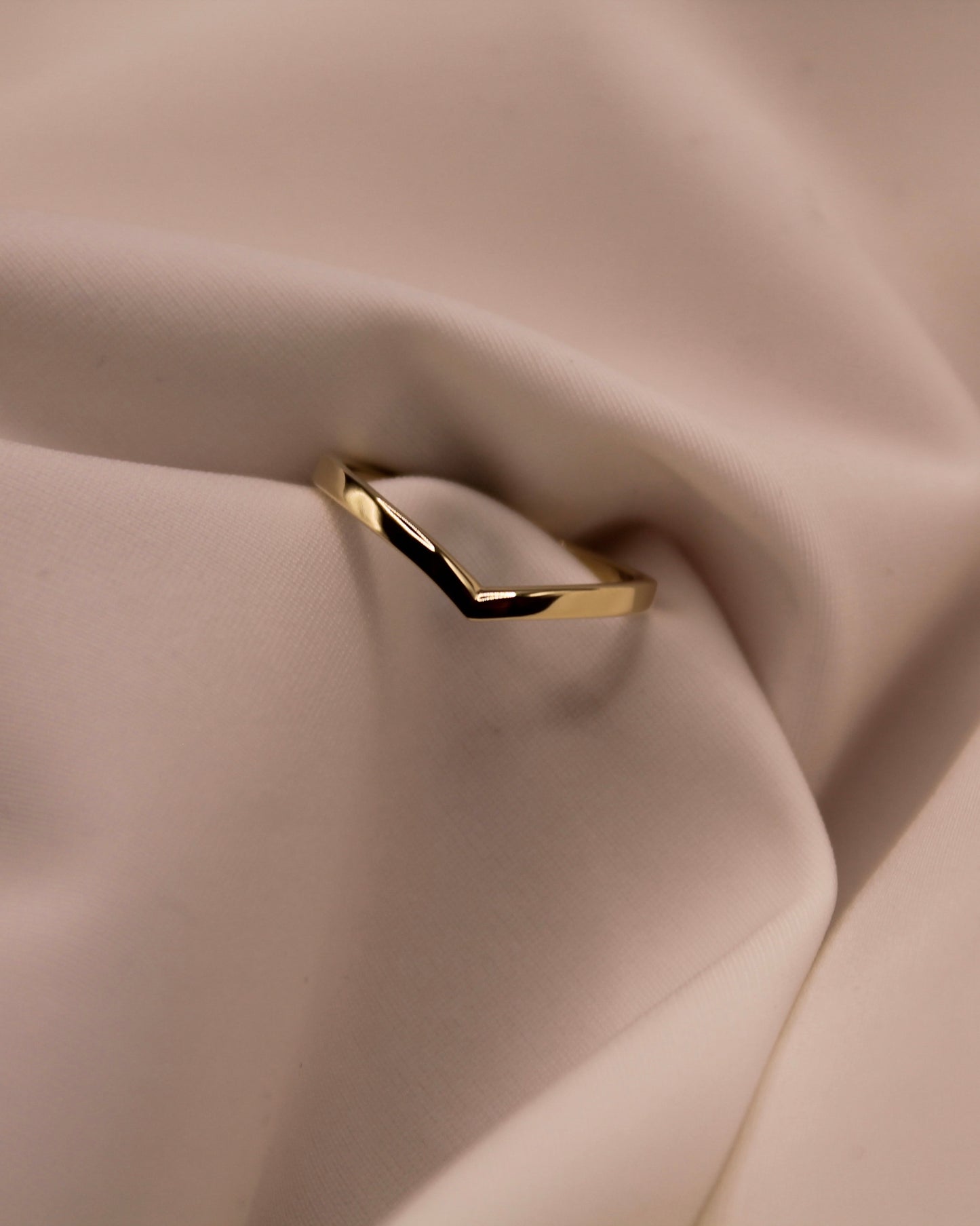 V Shaped Pinky Ring 14K